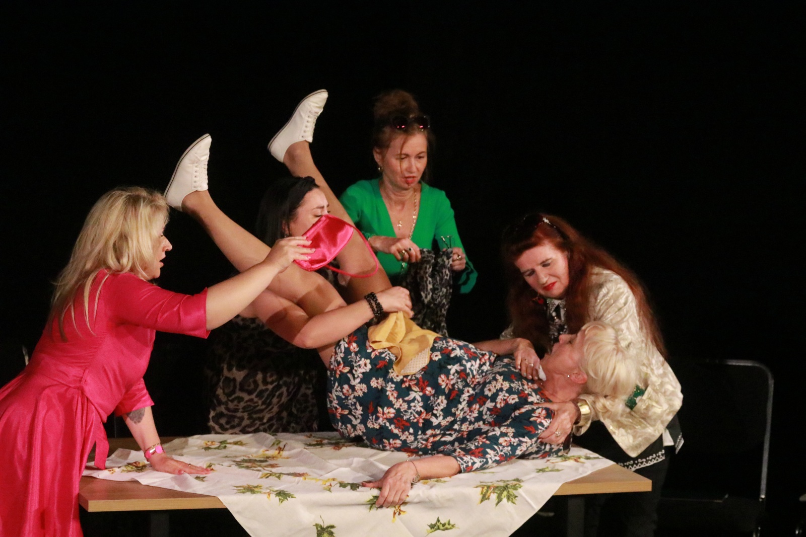 Grupa Bagażnik z Klubu Gońca Teatralnego na Scenie Gadzickiego