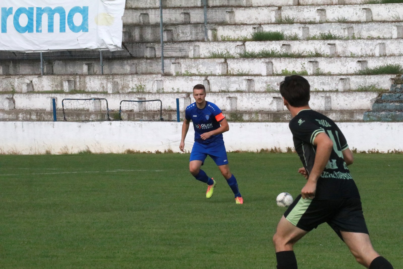 Mimo remisu do przerwy Konfeks 