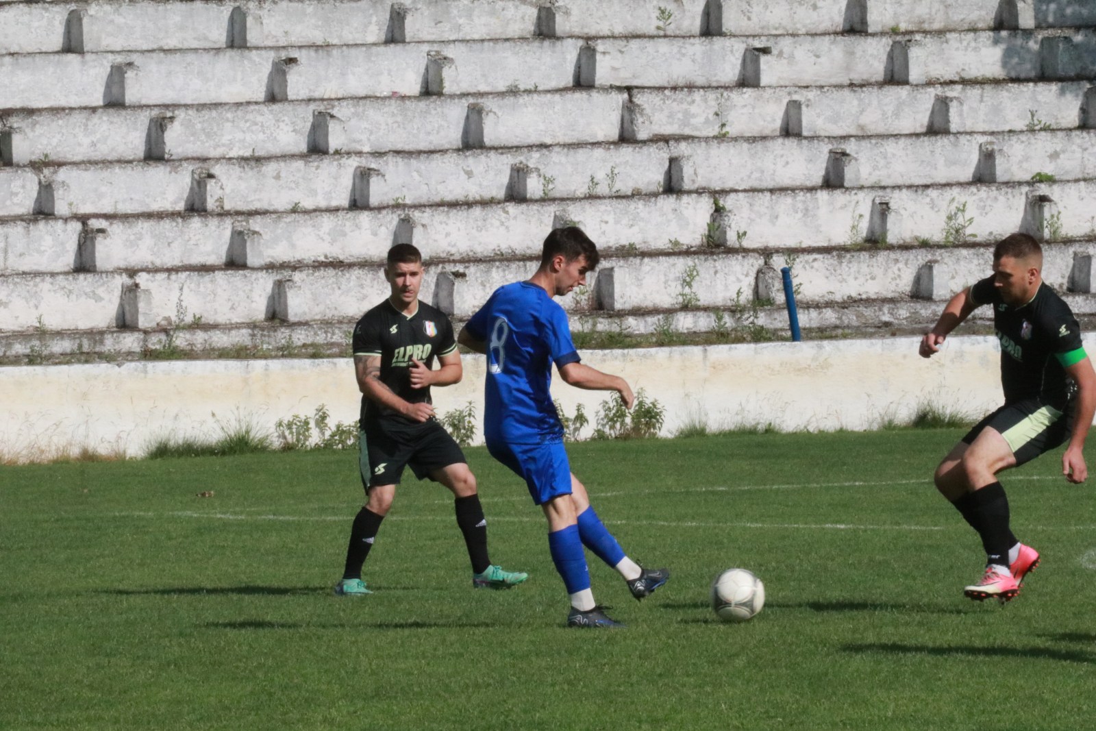 Mimo remisu do przerwy Konfeks 