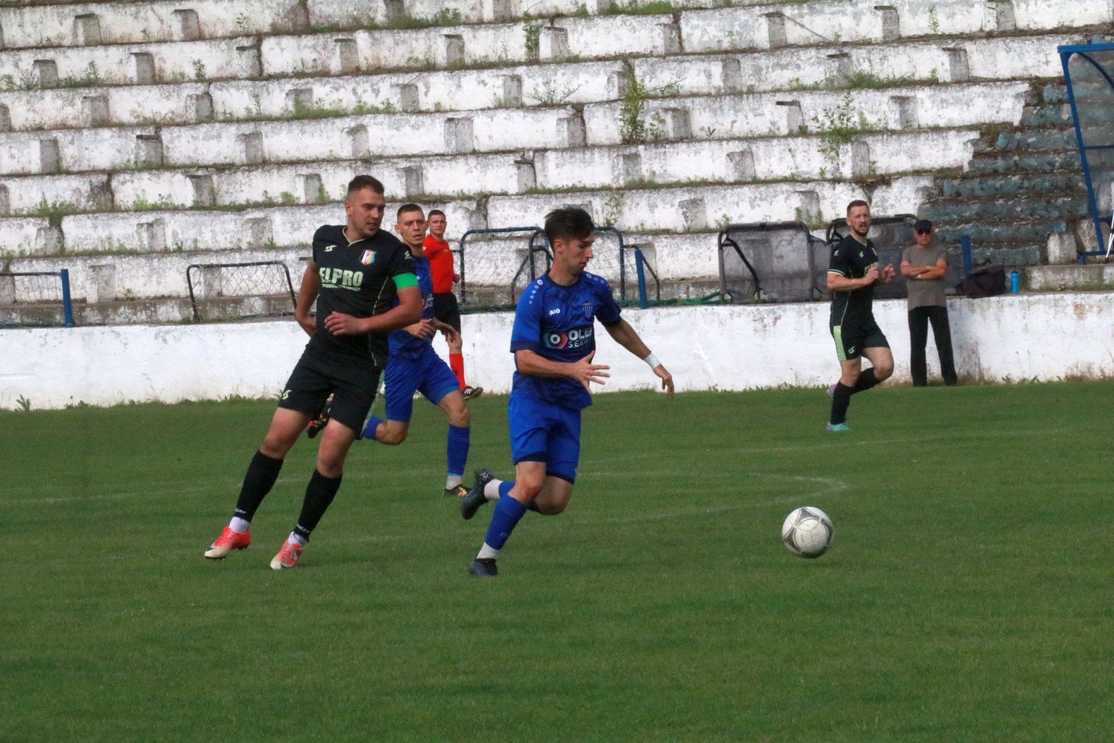 Mimo remisu do przerwy Konfeks 