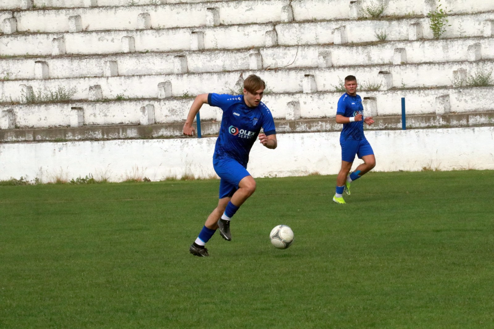 Mimo remisu do przerwy Konfeks 