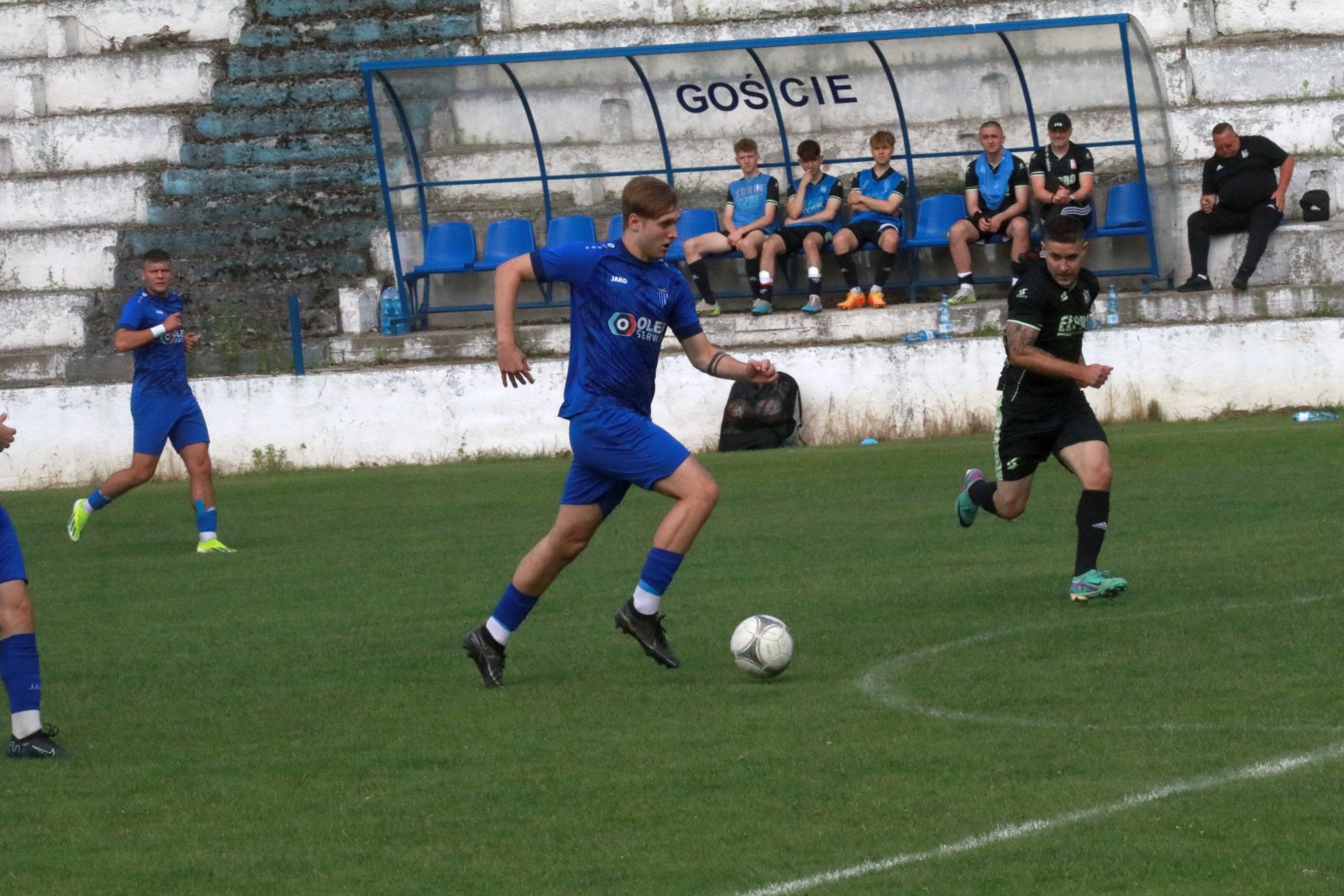 Mimo remisu do przerwy Konfeks 