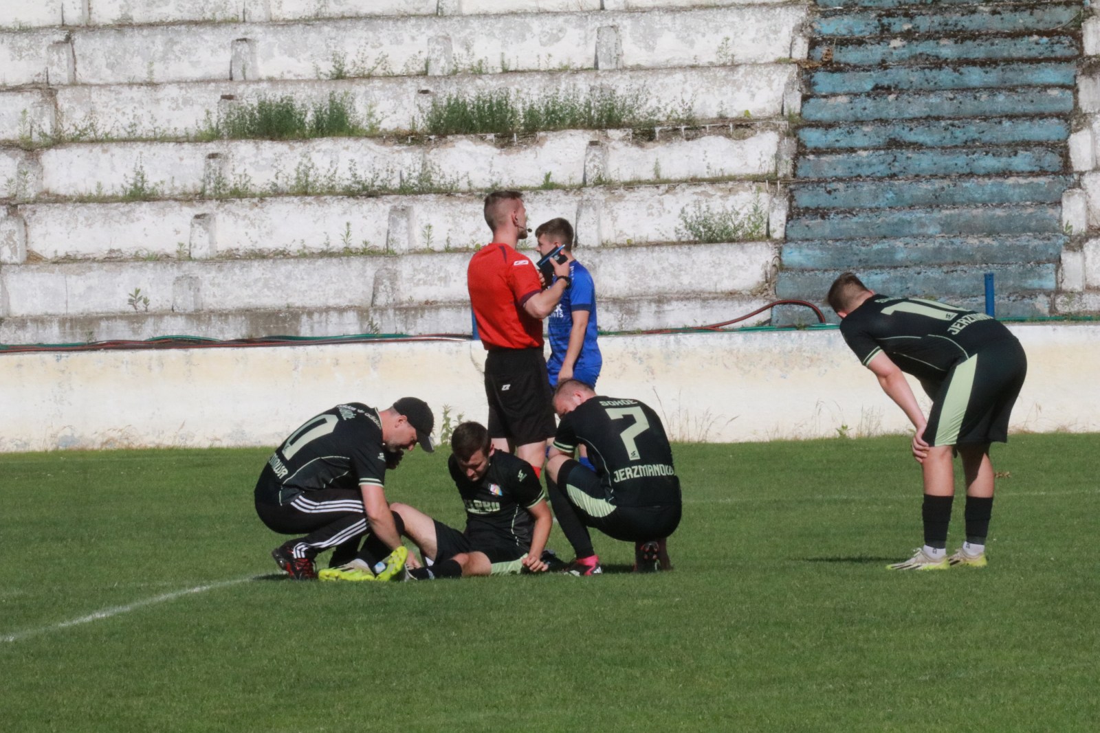 Mimo remisu do przerwy Konfeks 