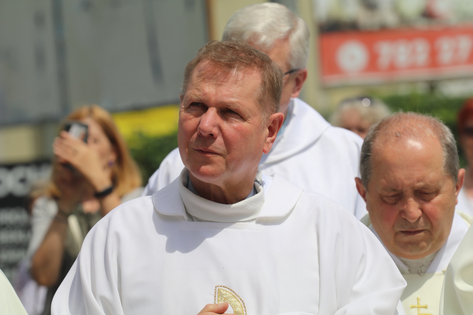 Poświęcenie figury Oczekującej Matki BoŻej w Legnicy