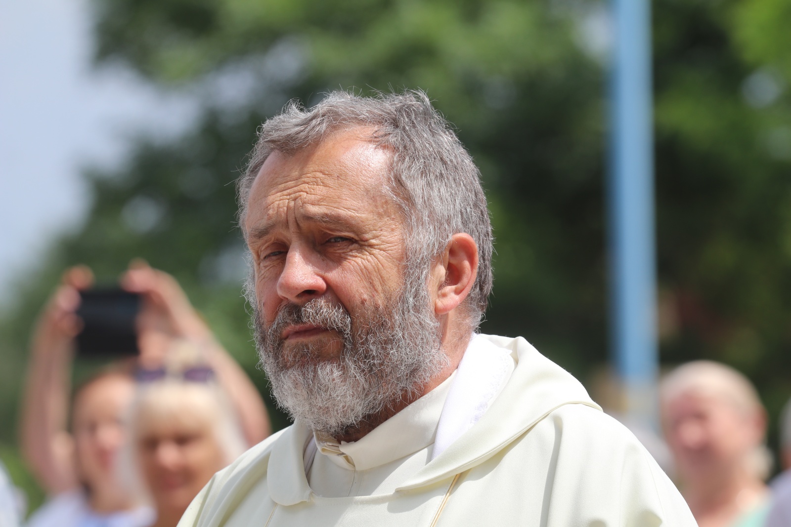 Poświęcenie figury Oczekującej Matki BoŻej w Legnicy