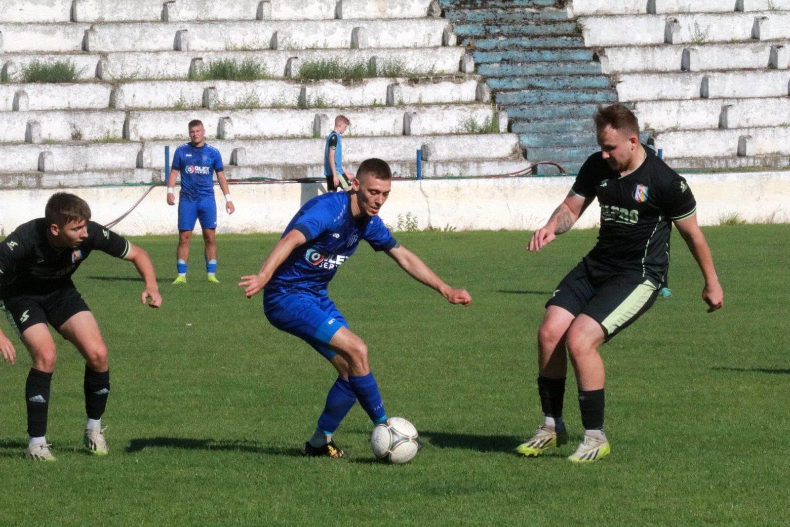 Mimo remisu do przerwy Konfeks 