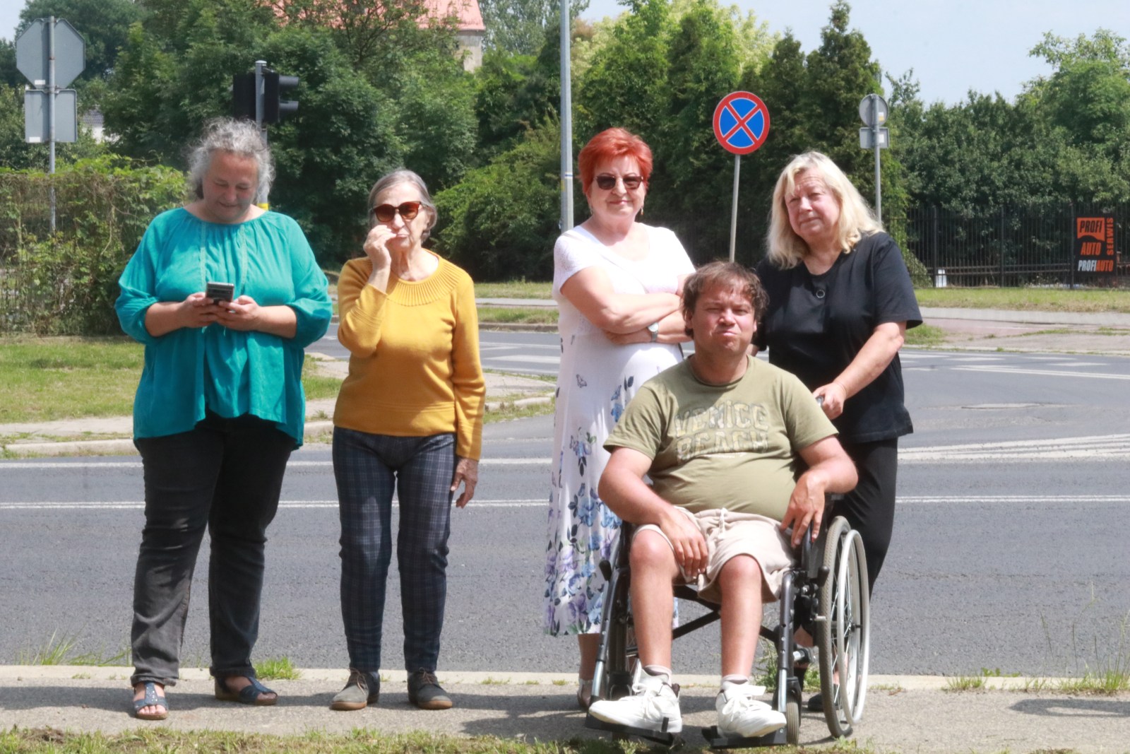 Poświęcenie figury Oczekującej Matki BoŻej w Legnicy
