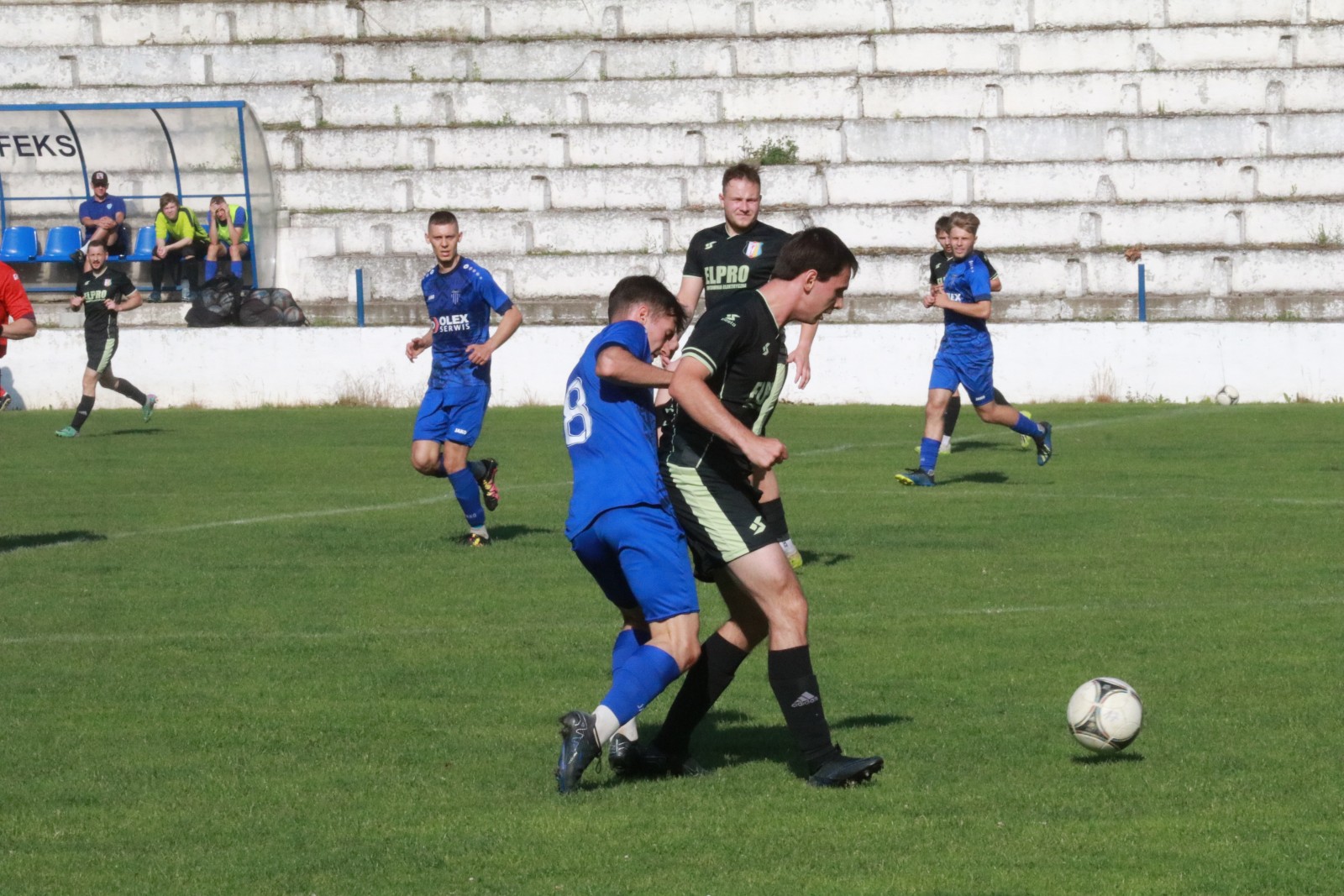 Mimo remisu do przerwy Konfeks 