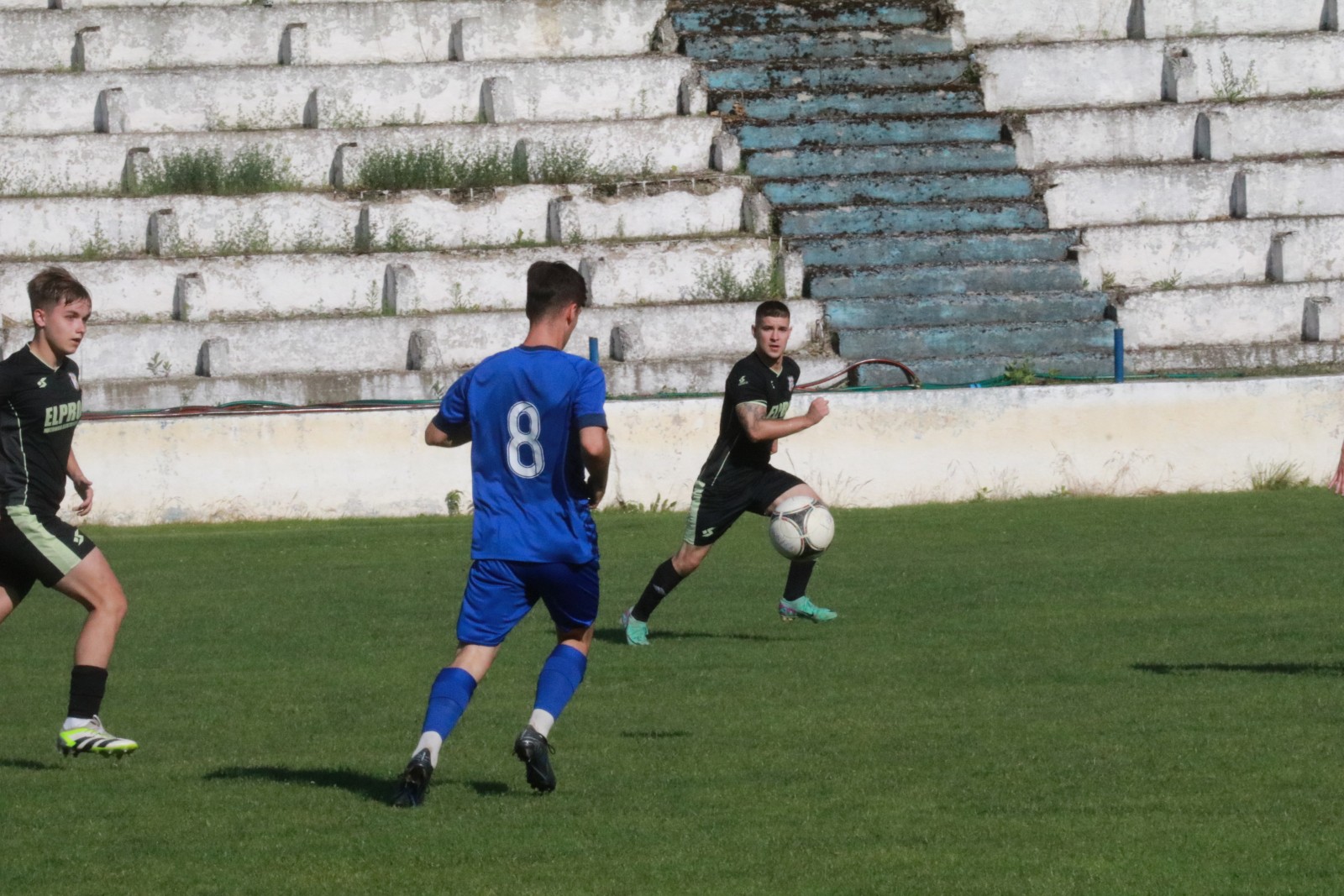 Mimo remisu do przerwy Konfeks 