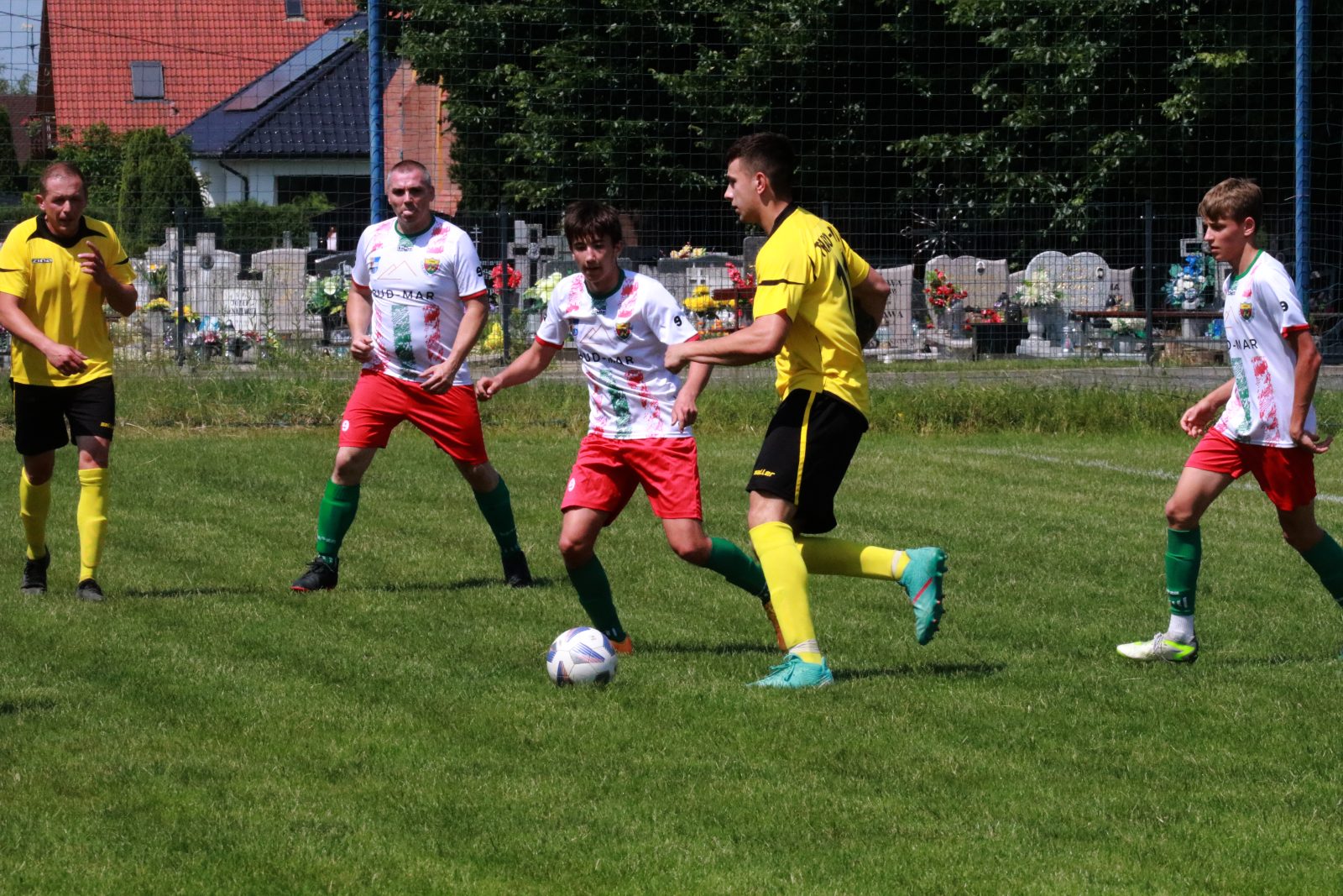 Unia Rosochata skromnie wygrała u siebie z Koroną Kawice