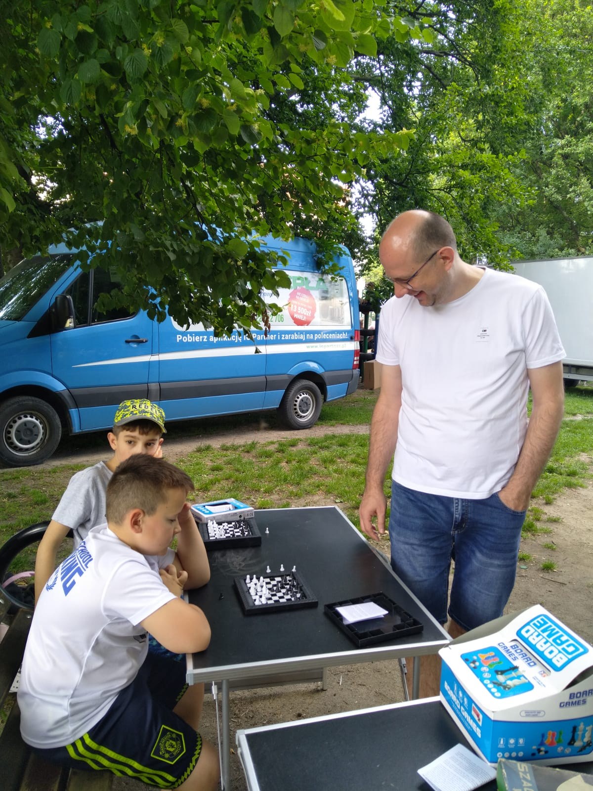 Wielka impreza i szlachetna misja na Tarninowie