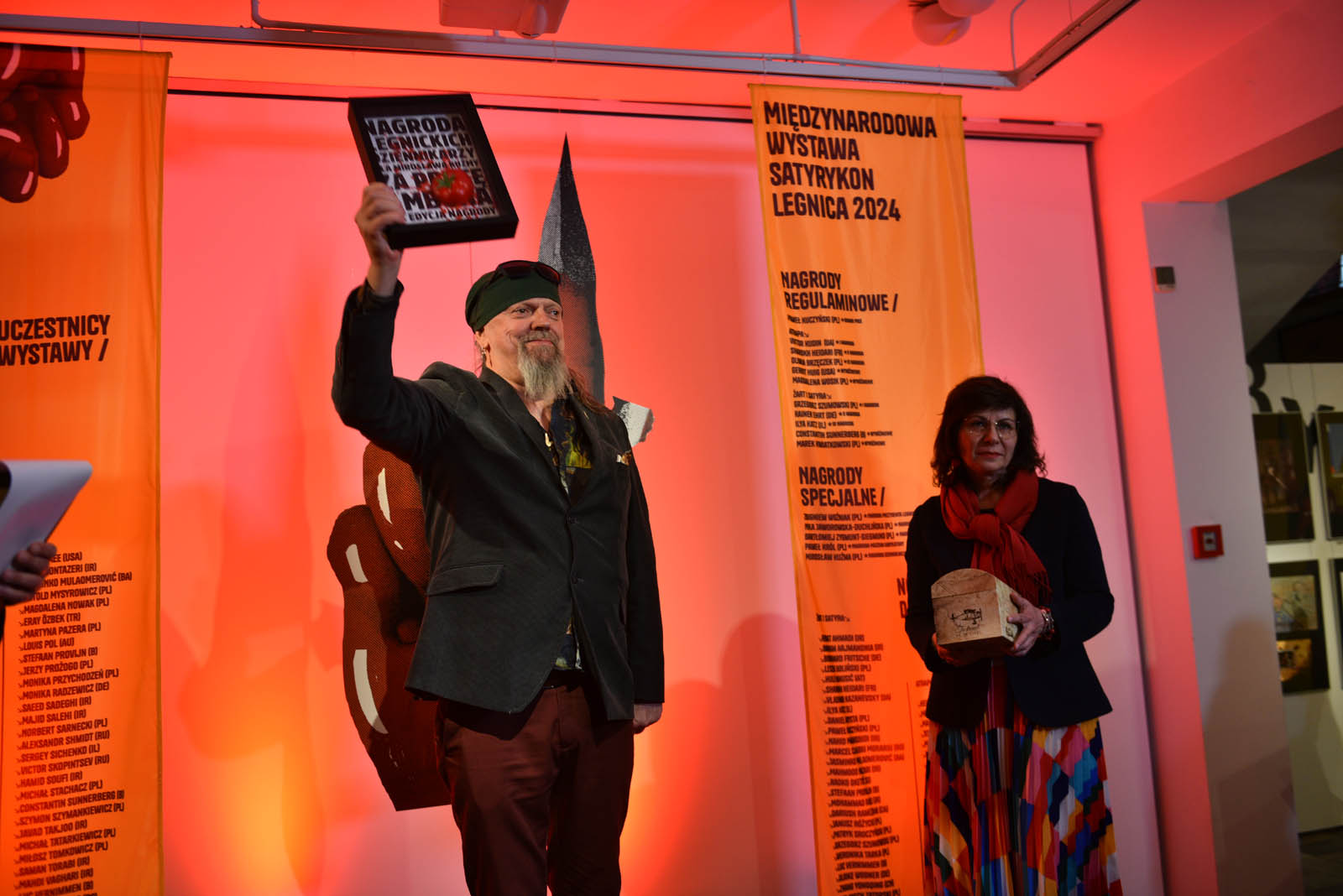 Satyrykon 2024 otwarty. Nagrody trafiły do laureatów