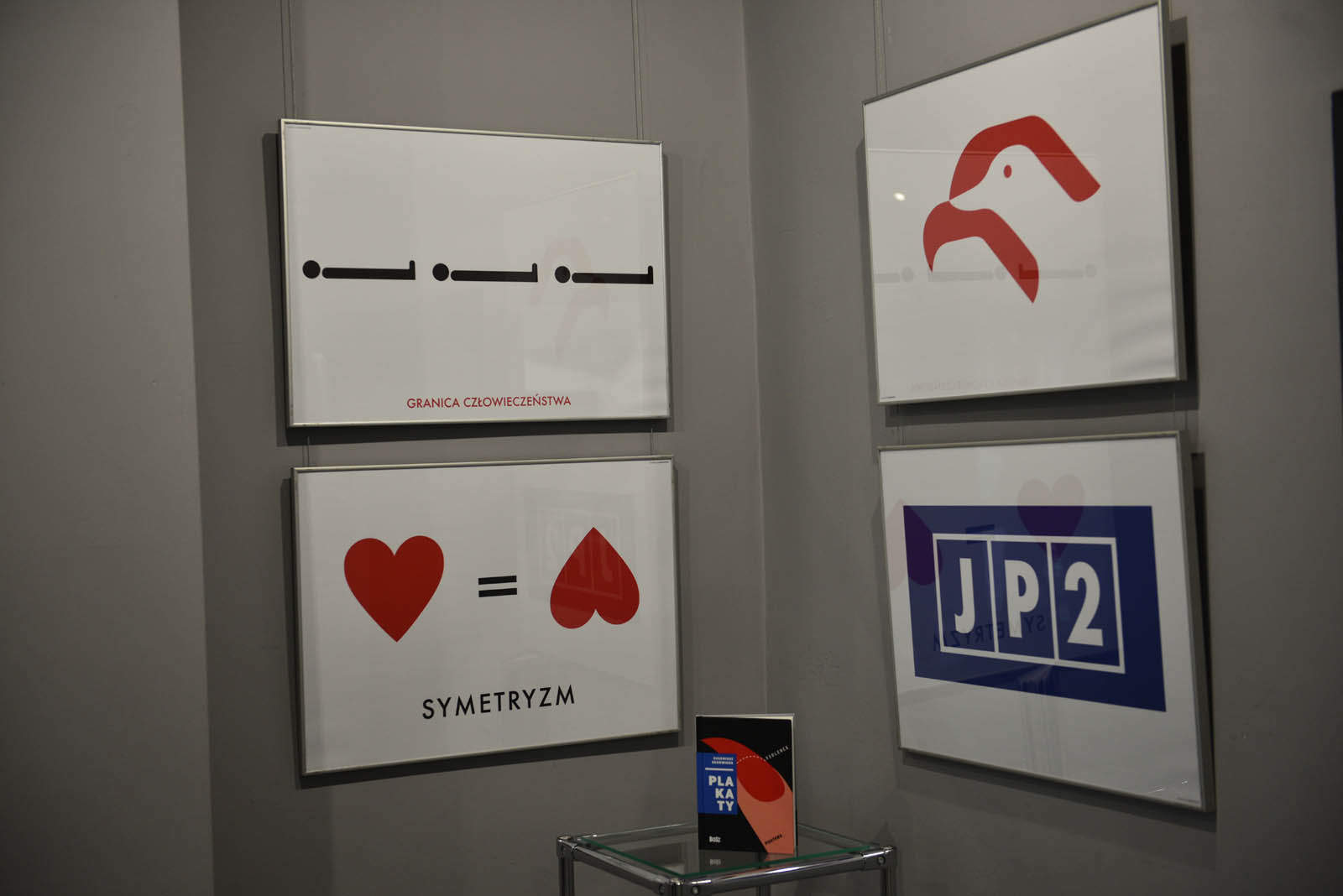 „Plakaty i ilustracje” Eugeniusza Skorwidera w Galerii Ring