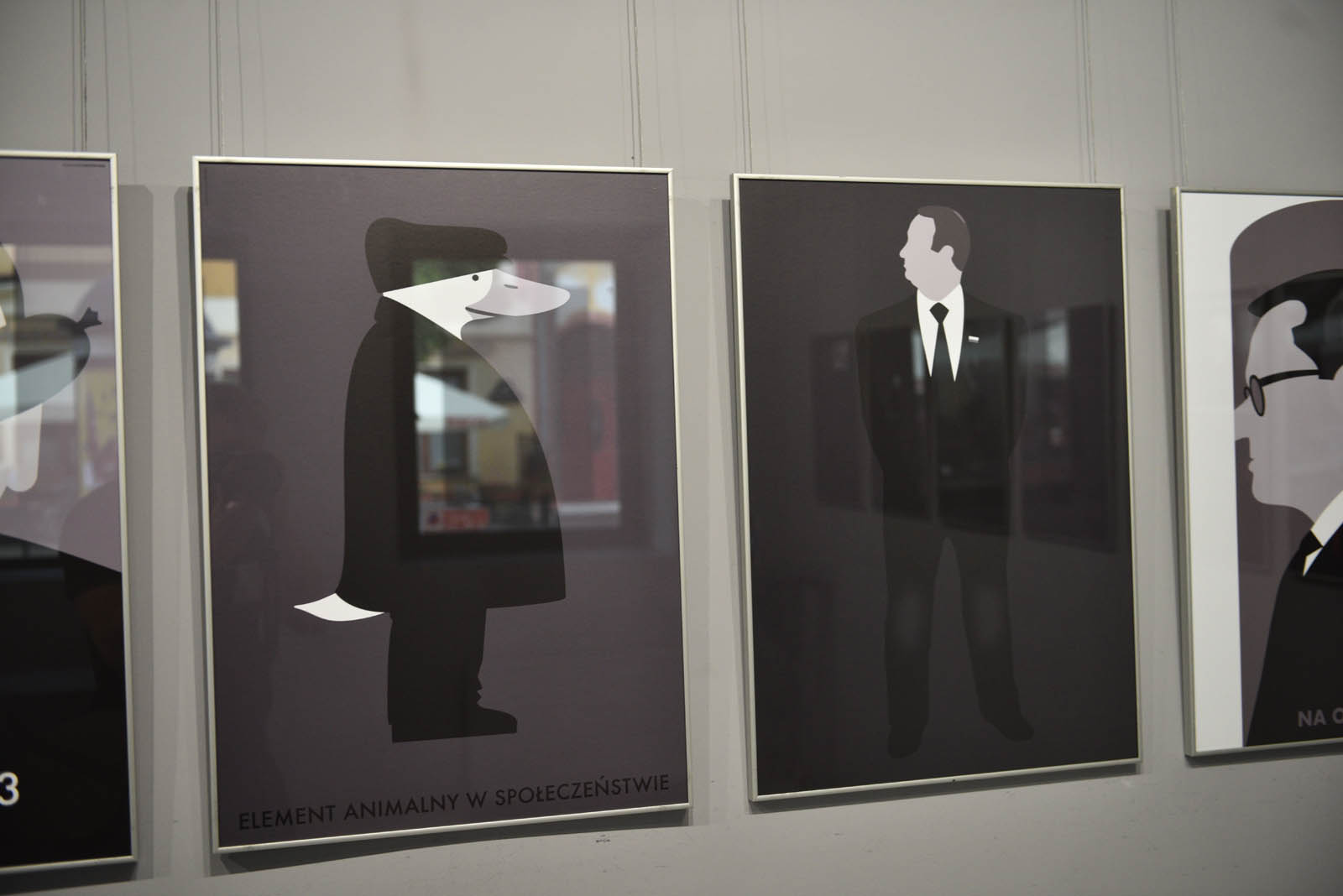 „Plakaty i ilustracje” Eugeniusza Skorwidera w Galerii Ring