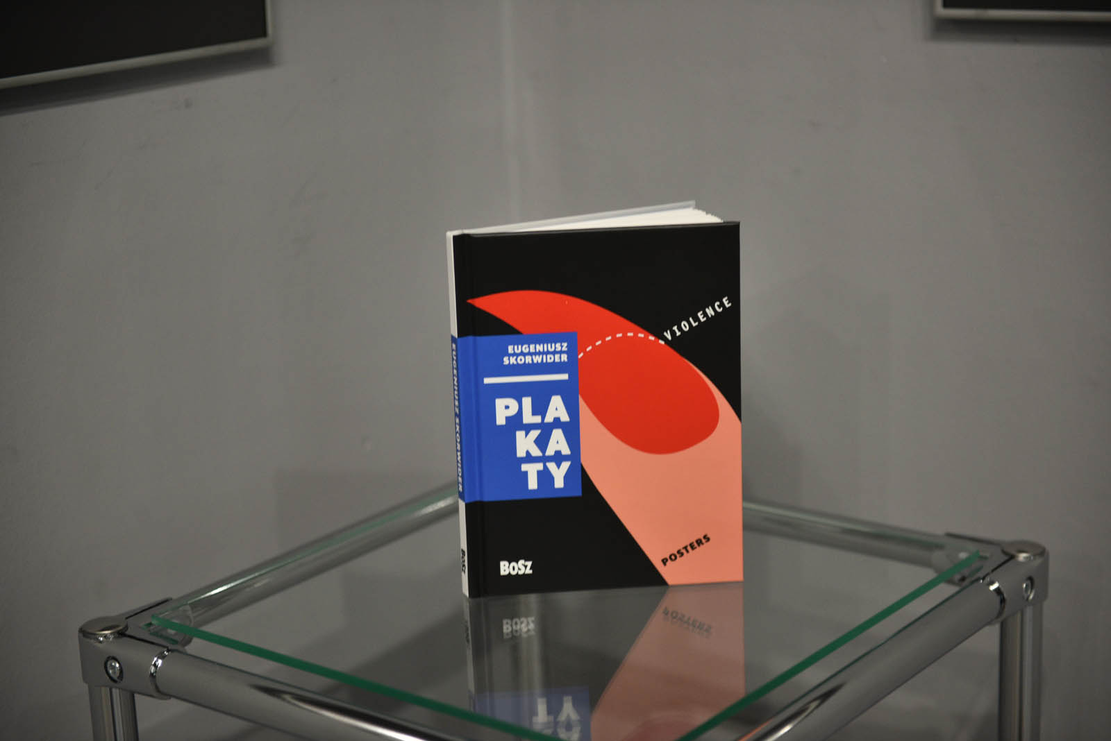„Plakaty i ilustracje” Eugeniusza Skorwidera w Galerii Ring
