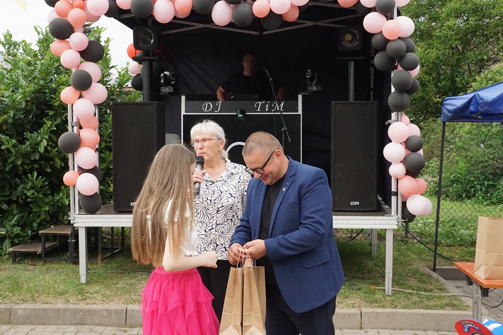 Piknik Rodzinny  w Pątnowie Legnickim: Konkurs lepienia pierogów