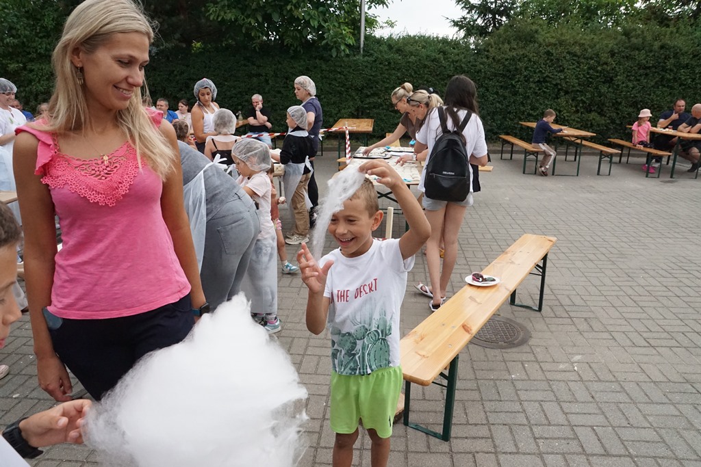 Piknik Rodzinny  w Pątnowie Legnickim: Konkurs lepienia pierogów