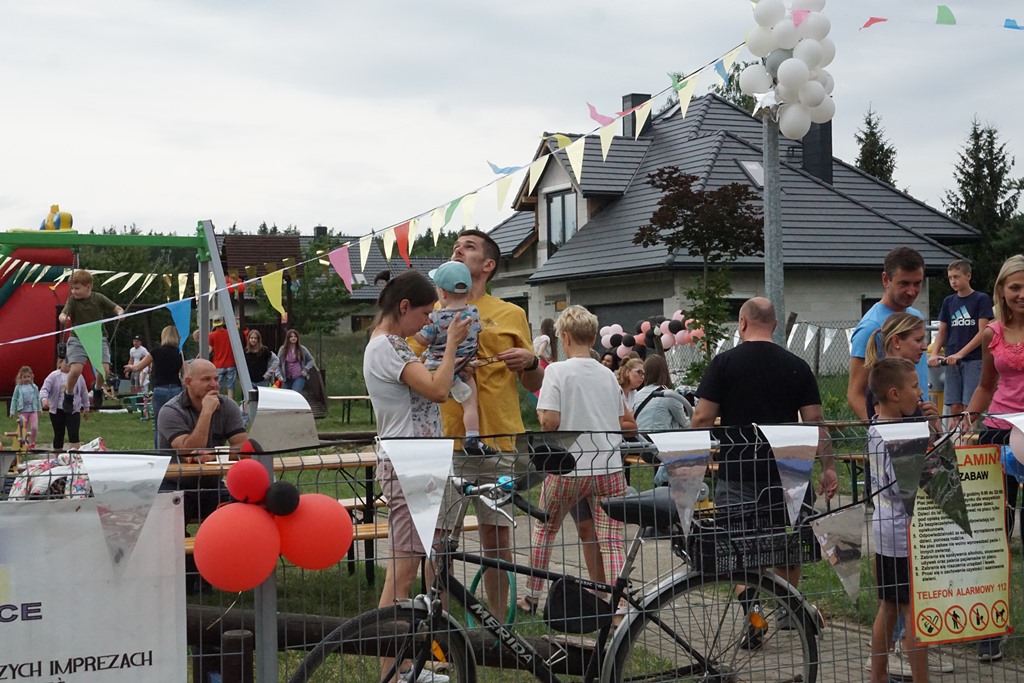 Piknik Rodzinny  w Pątnowie Legnickim: Konkurs lepienia pierogów