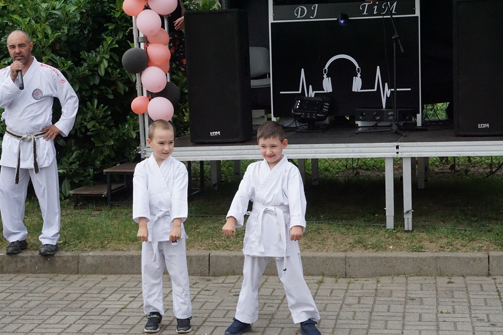 Piknik Rodzinny  w Pątnowie Legnickim: Konkurs lepienia pierogów