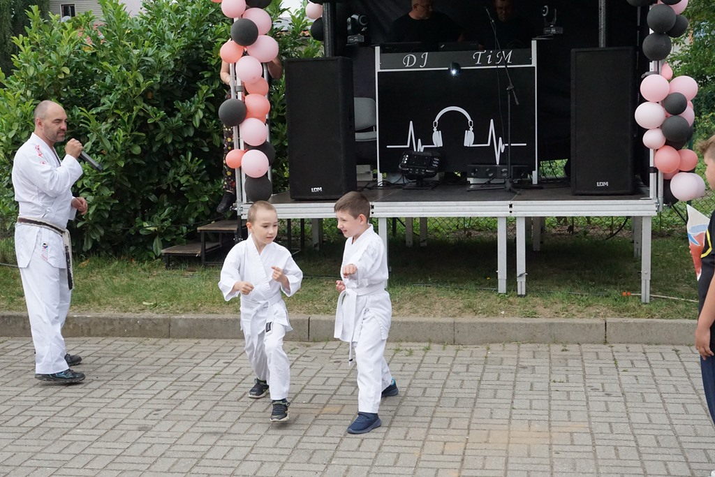 Piknik Rodzinny  w Pątnowie Legnickim: Konkurs lepienia pierogów