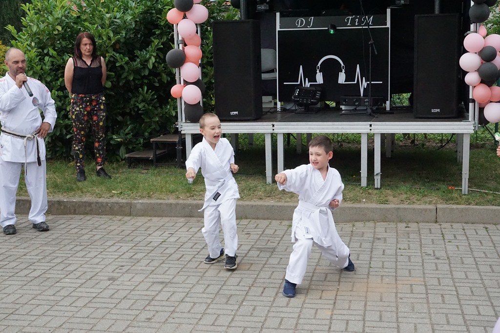 Piknik Rodzinny  w Pątnowie Legnickim: Konkurs lepienia pierogów