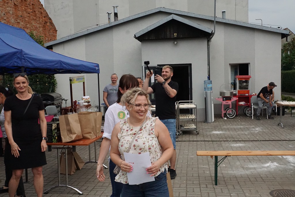Piknik Rodzinny  w Pątnowie Legnickim: Konkurs lepienia pierogów