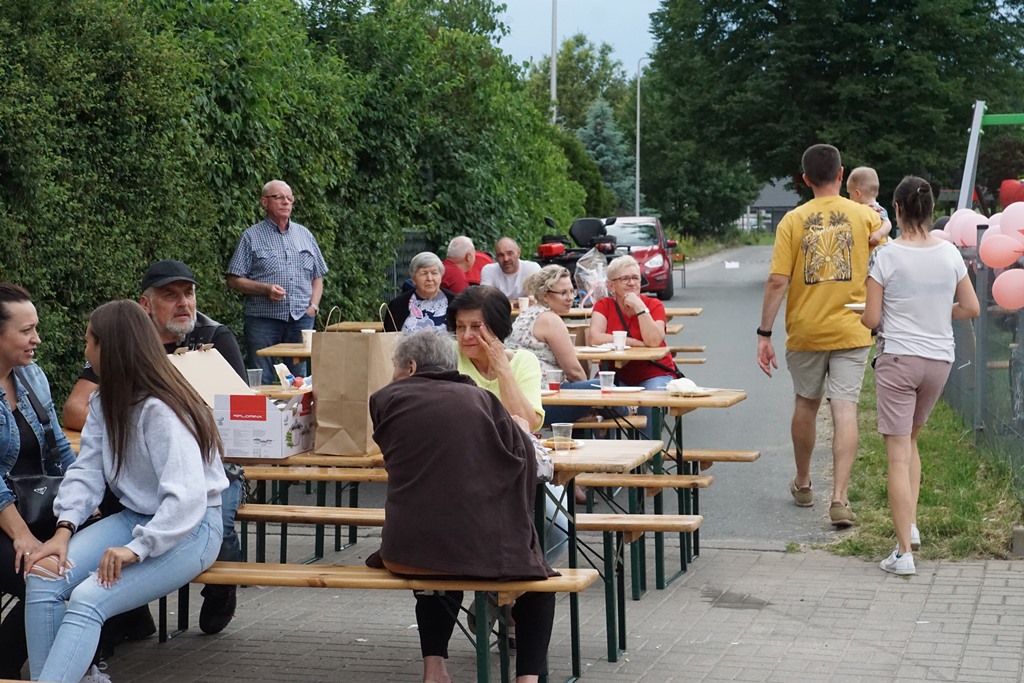 Piknik Rodzinny  w Pątnowie Legnickim: Konkurs lepienia pierogów