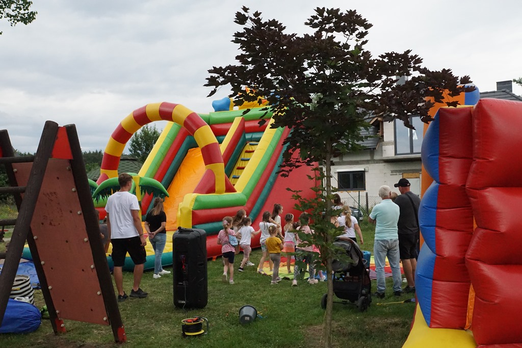 Piknik Rodzinny  w Pątnowie Legnickim: Konkurs lepienia pierogów