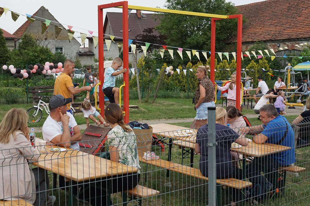 Piknik Rodzinny  w Pątnowie Legnickim: Konkurs lepienia pierogów