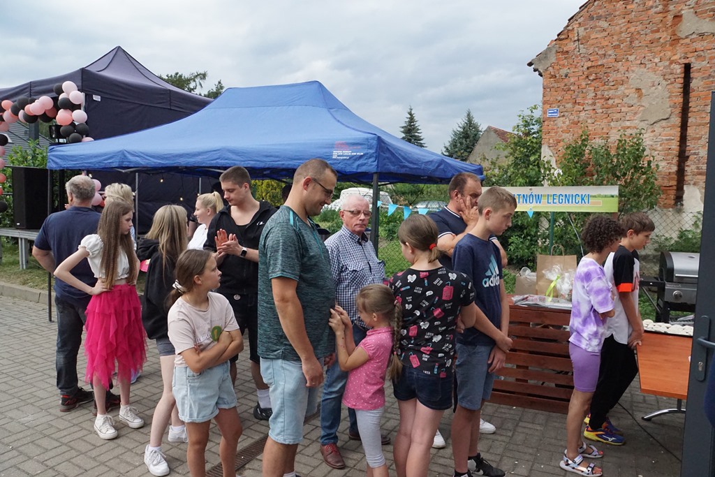 Piknik Rodzinny  w Pątnowie Legnickim: Konkurs lepienia pierogów