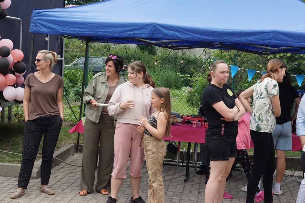 Piknik Rodzinny  w Pątnowie Legnickim: Konkurs lepienia pierogów