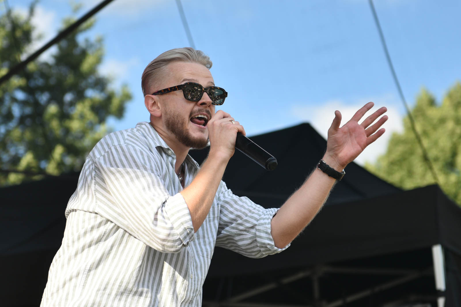 B.R.O. i muzyczno-taneczny szał przed sceną