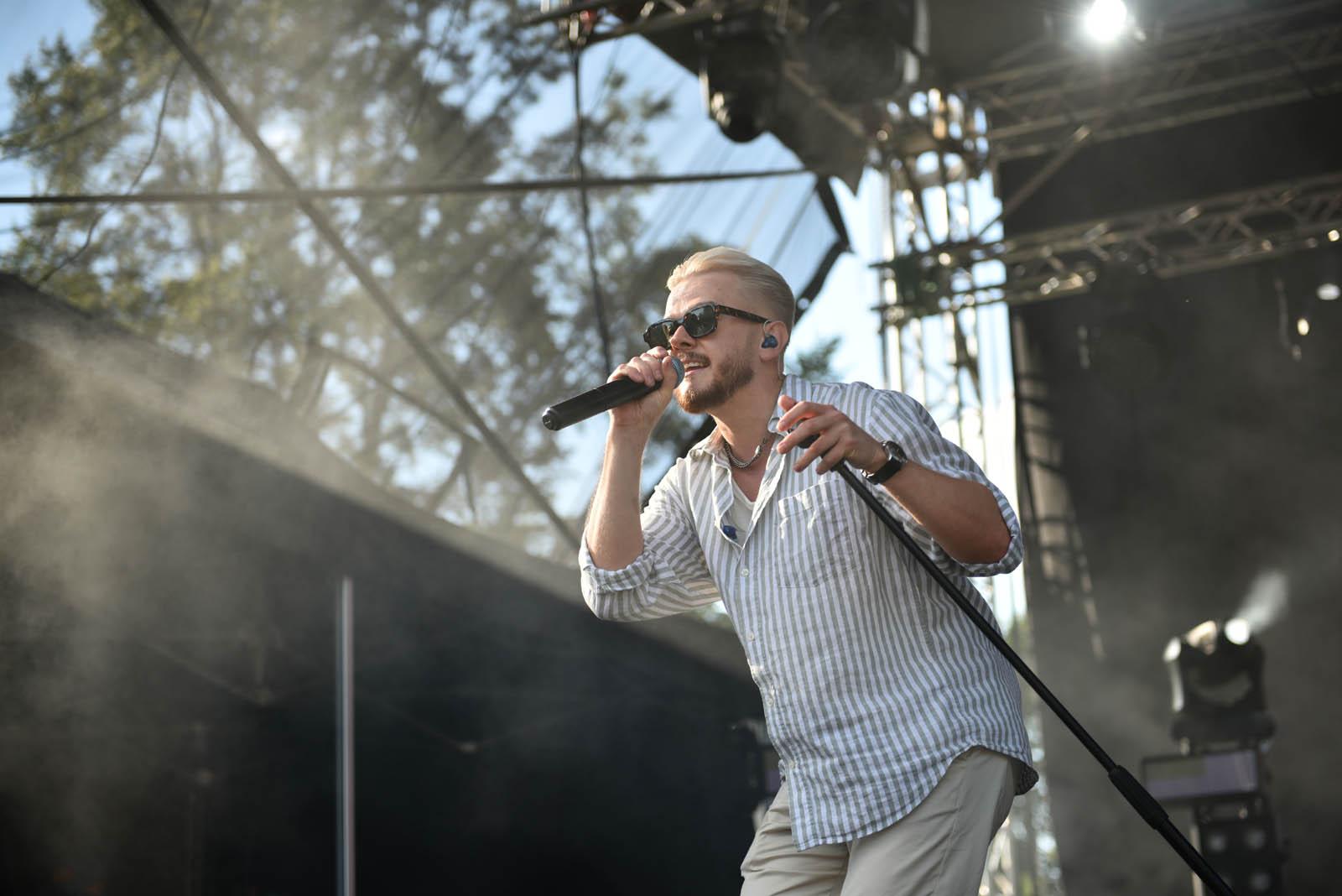 B.R.O. i muzyczno-taneczny szał przed sceną
