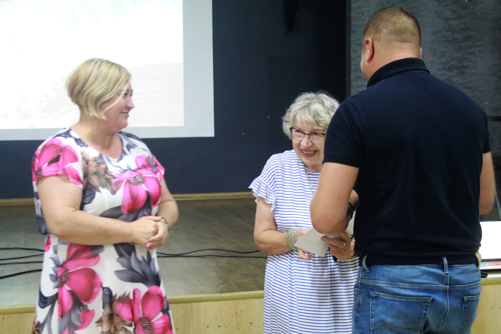 Anna Kuszczyńska z główną nagrodą prochowickiego pleneru