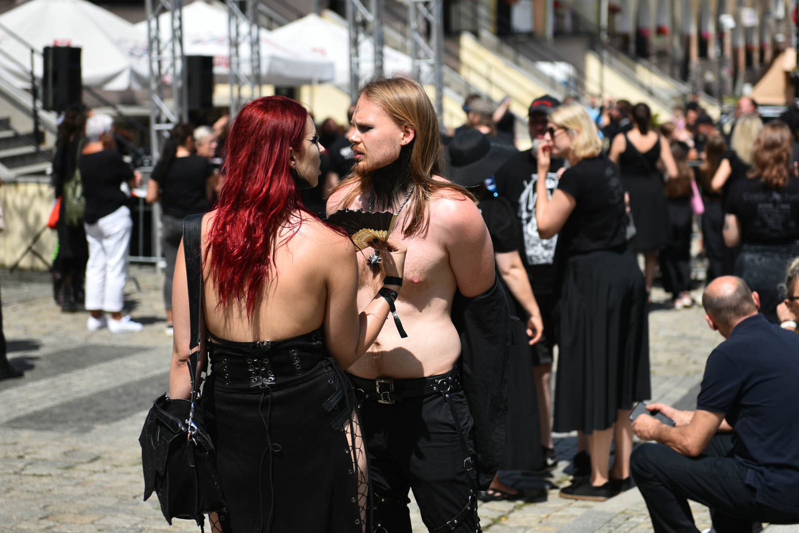 Castle Party: Pokaz mody alternatywnej na rynku w Bolkowie