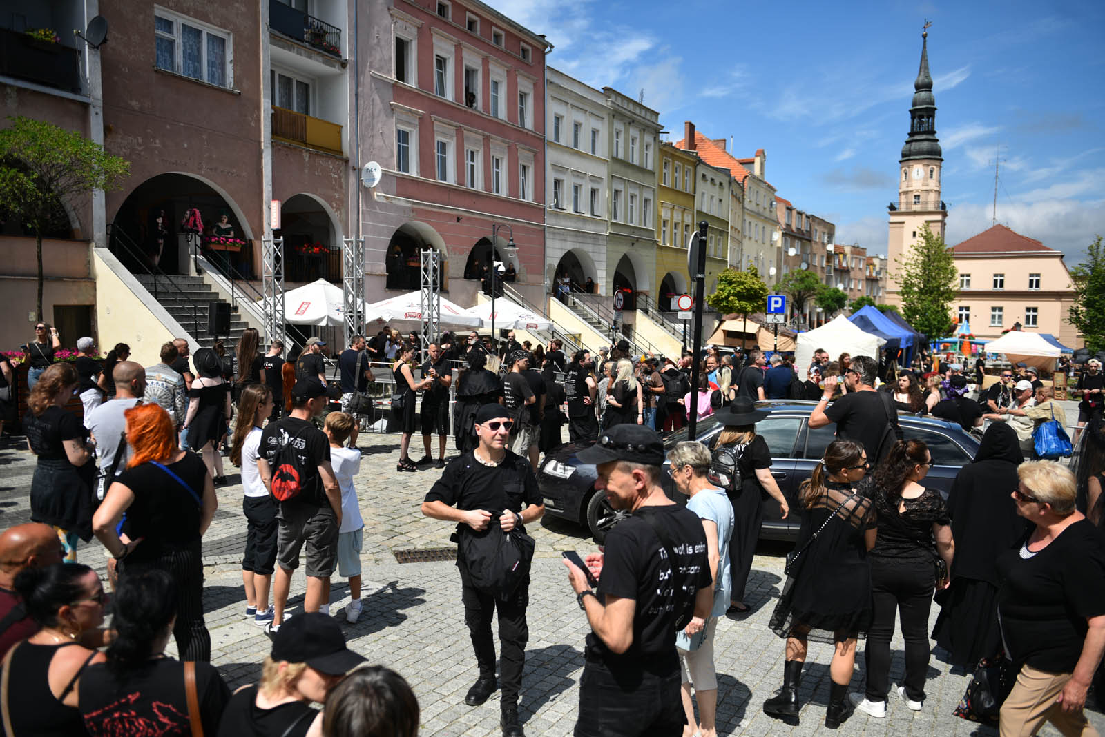 Castle Party: Pokaz mody alternatywnej na rynku w Bolkowie