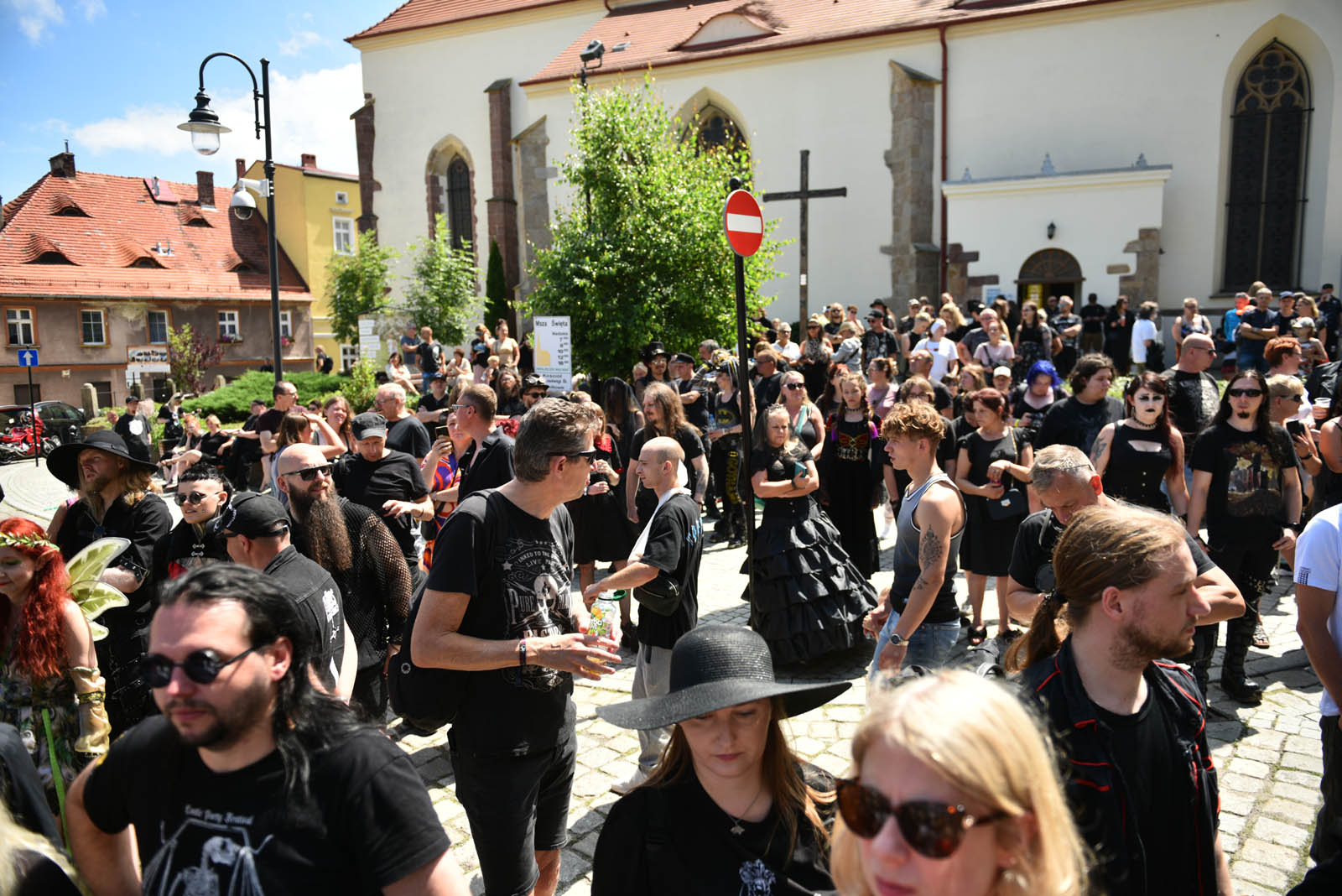 Castle Party: Pokaz mody alternatywnej na rynku w Bolkowie