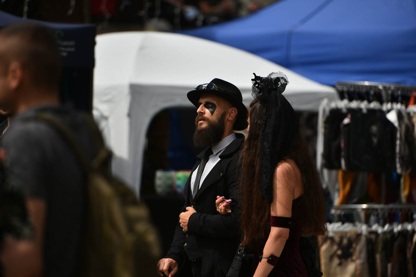 Castle Party: Pokaz mody alternatywnej na rynku w Bolkowie
