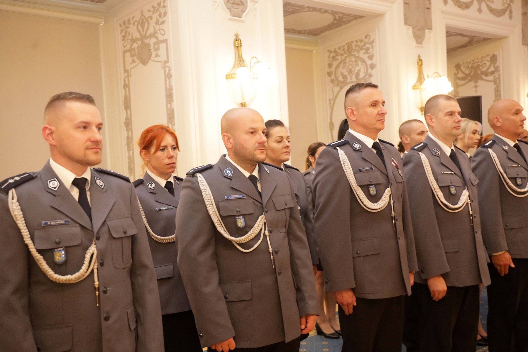 Awanse, odznaczenia i listy gratulacyjne dla policjantów
