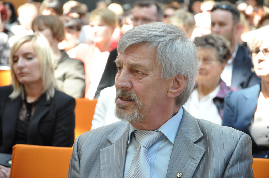 Kazimierz Hałaszyński i jego działalność w obiektywie Lca.pl