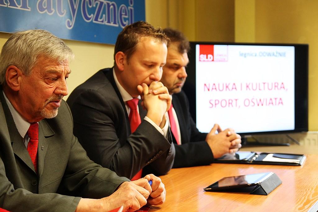 Kazimierz Hałaszyński i jego działalność w obiektywie Lca.pl