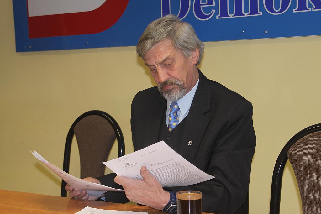 Kazimierz Hałaszyński i jego działalność w obiektywie Lca.pl