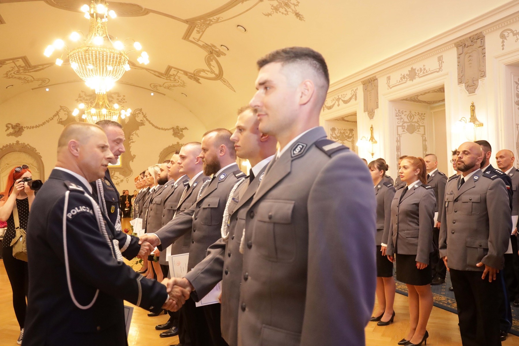 Awanse, odznaczenia i listy gratulacyjne dla policjantów