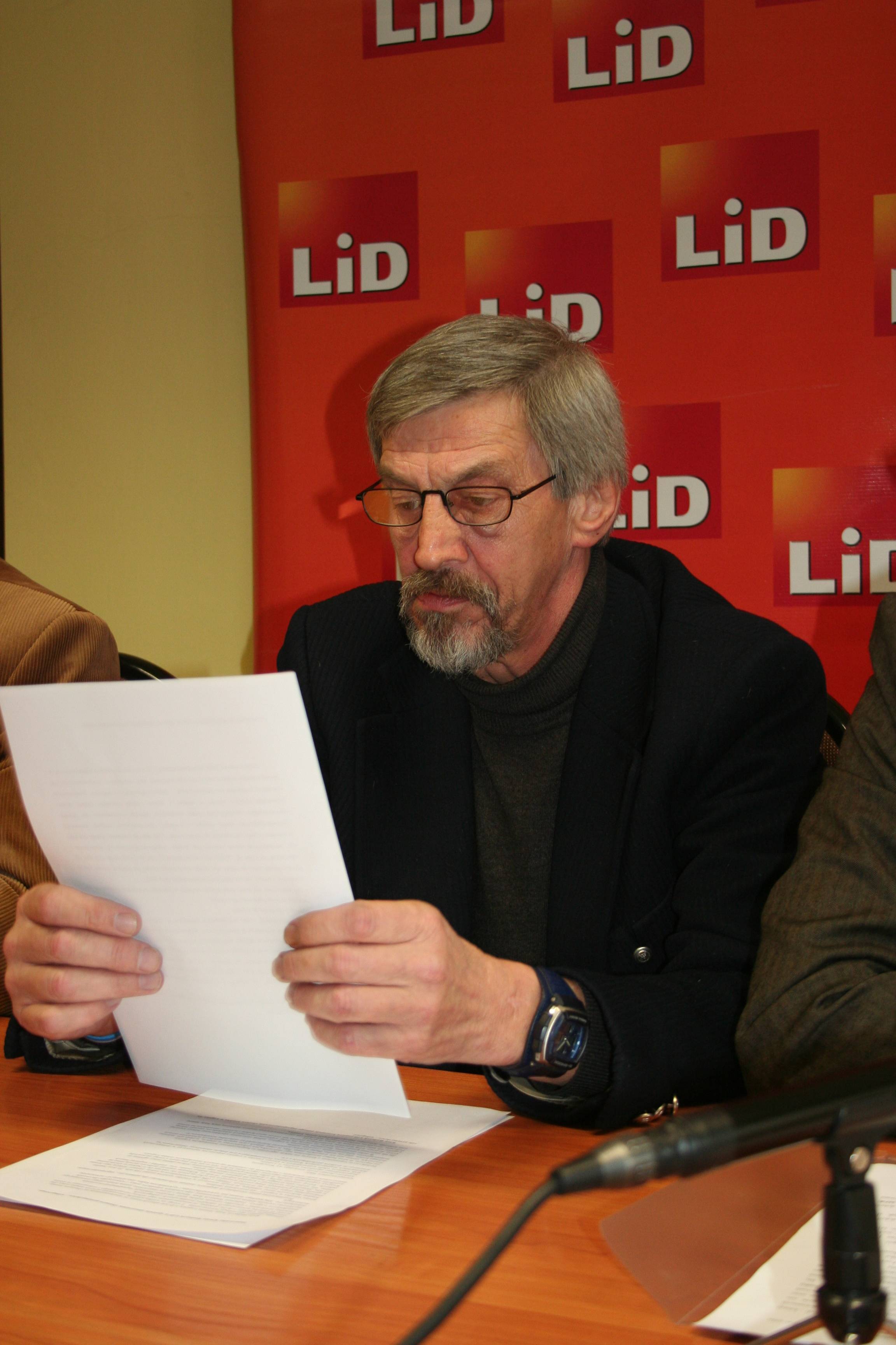 Kazimierz Hałaszyński i jego działalność w obiektywie Lca.pl