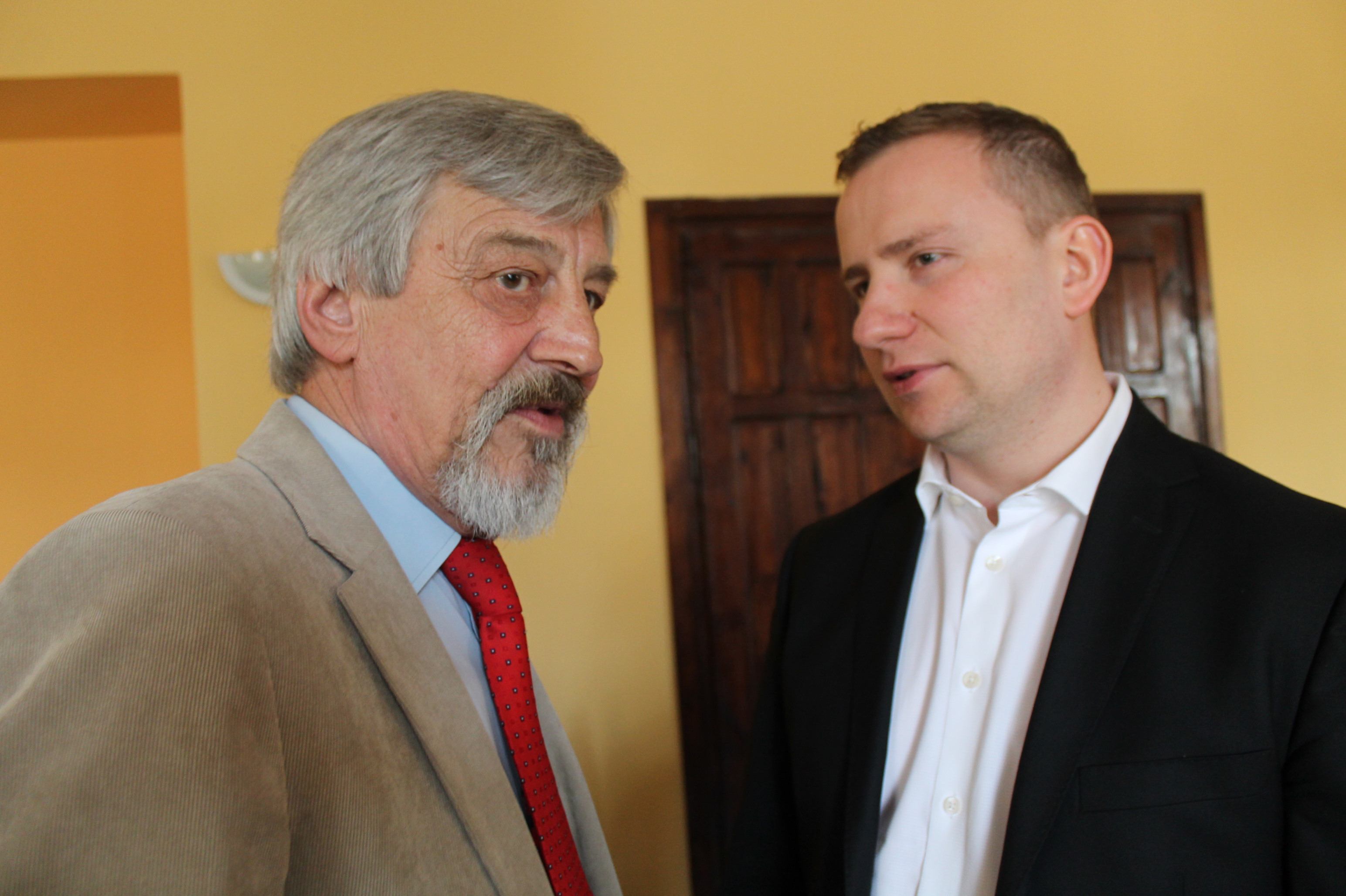 Kazimierz Hałaszyński i jego działalność w obiektywie Lca.pl