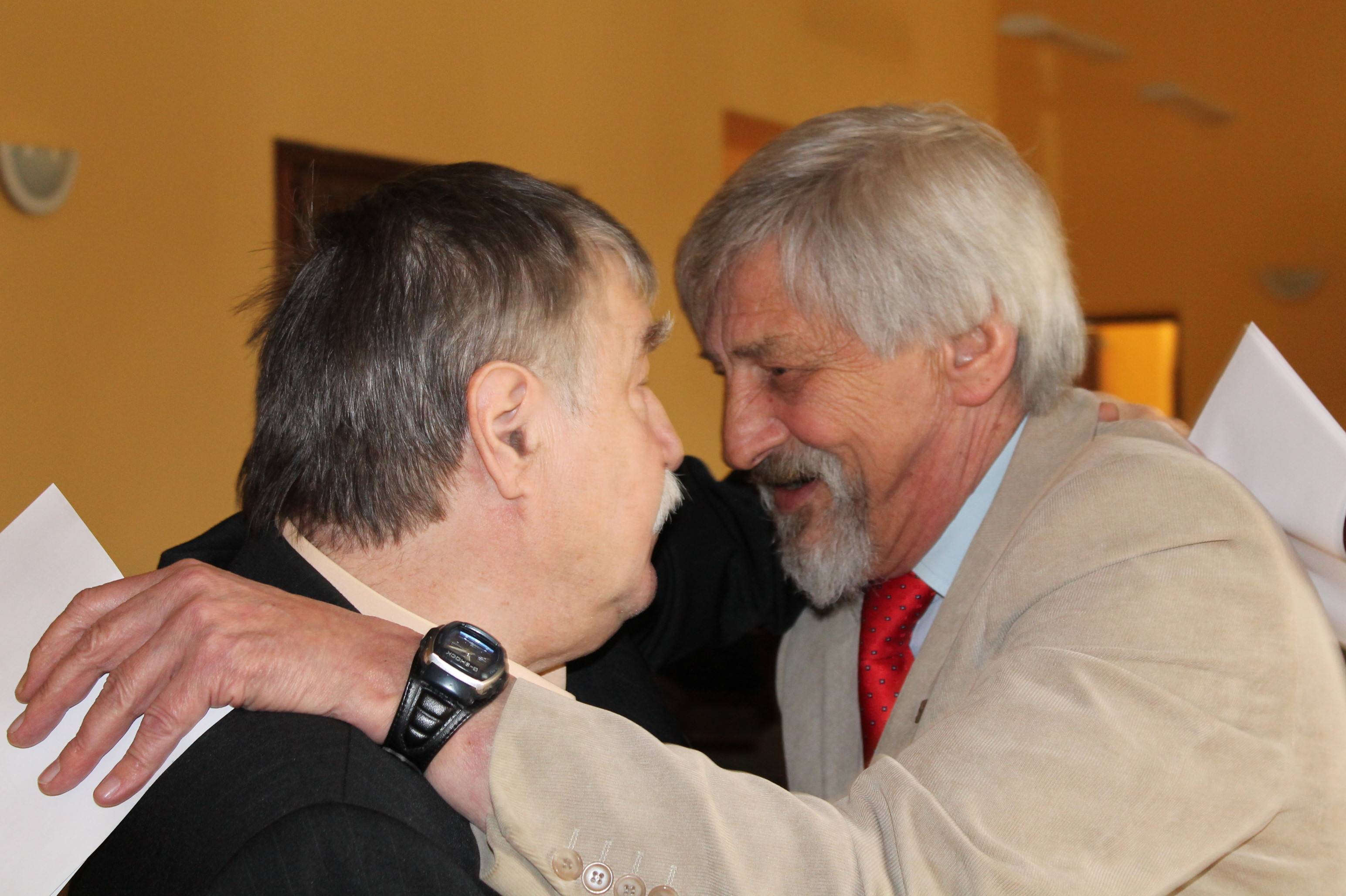 Kazimierz Hałaszyński i jego działalność w obiektywie Lca.pl