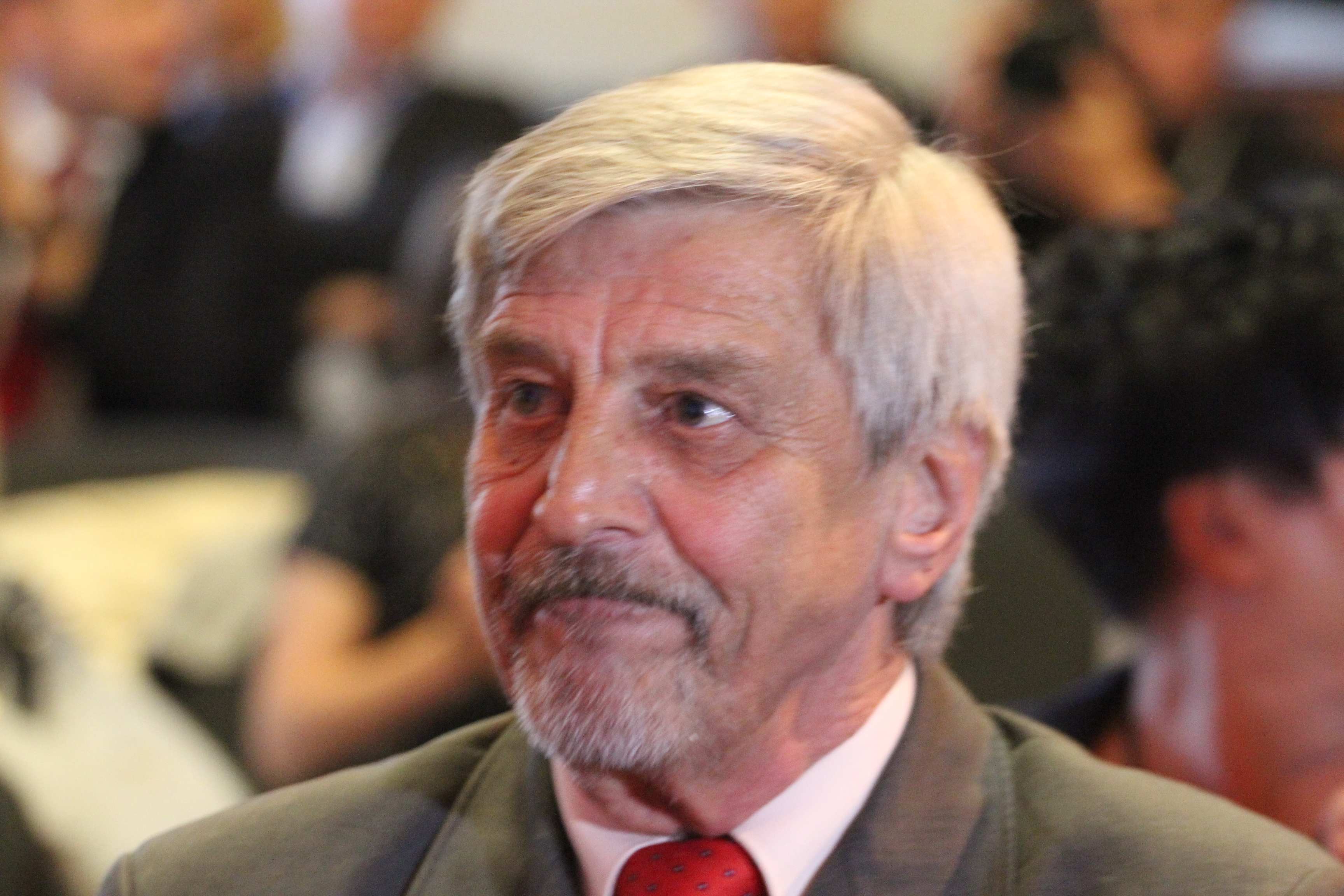 Kazimierz Hałaszyński i jego działalność w obiektywie Lca.pl