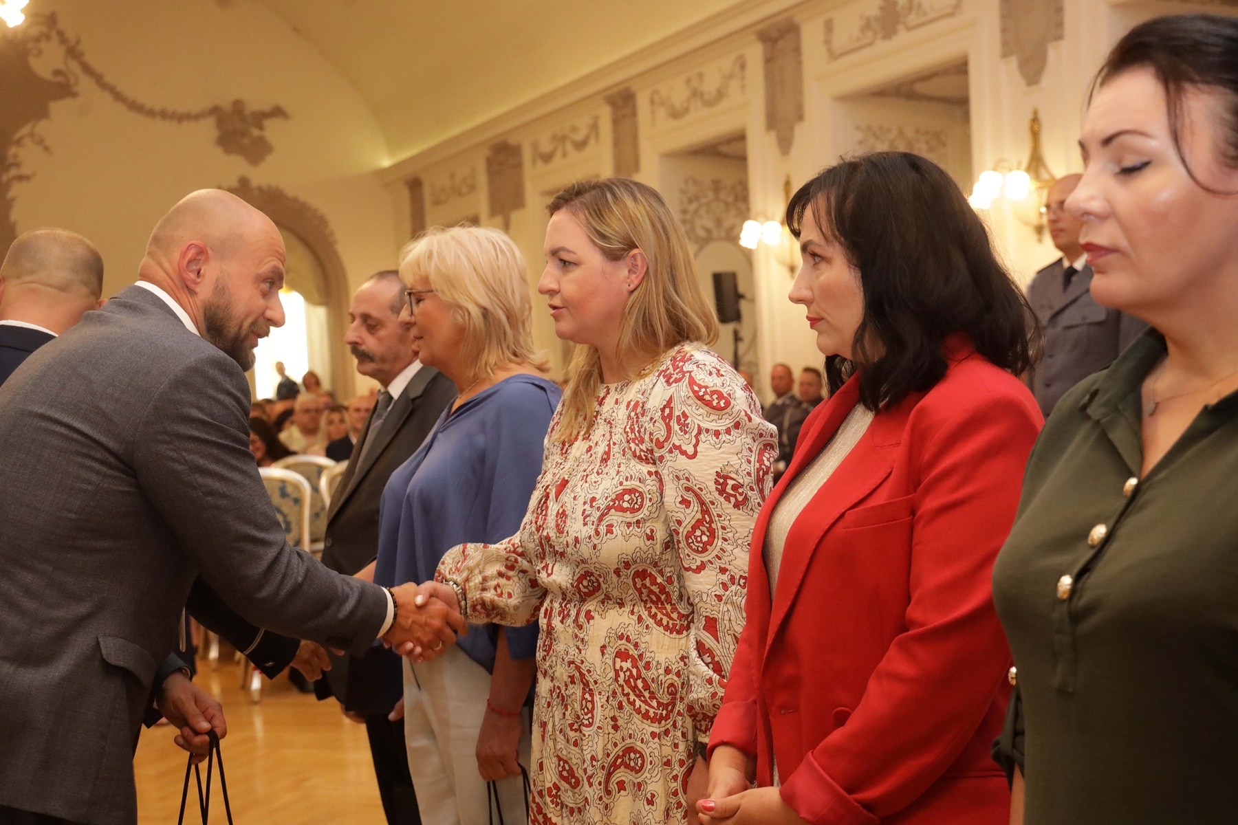 Awanse, odznaczenia i listy gratulacyjne dla policjantów