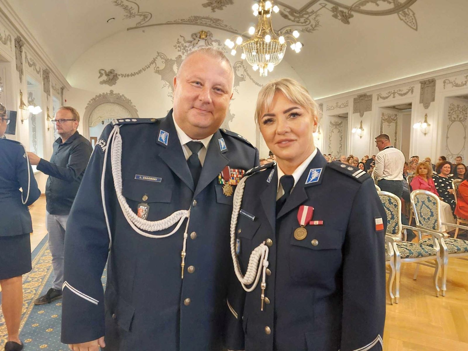 Awanse, odznaczenia i listy gratulacyjne dla policjantów