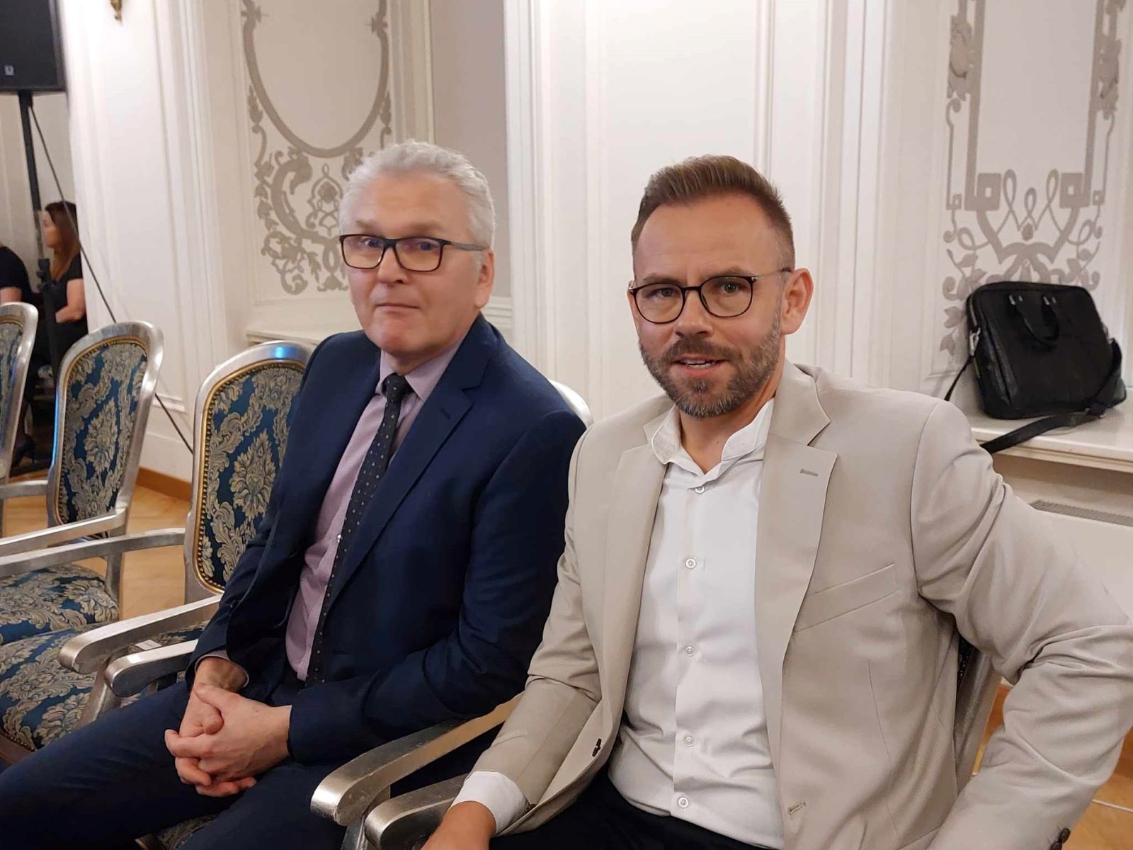Awanse, odznaczenia i listy gratulacyjne dla policjantów